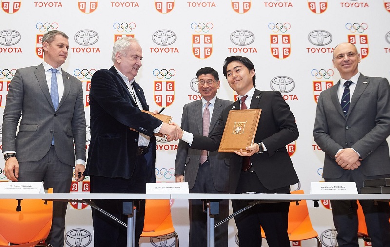 Тојота уз Олимпијски тим Србије на путу за Токио